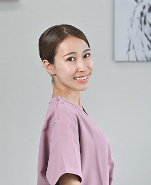 整体師 鈴木 麻央